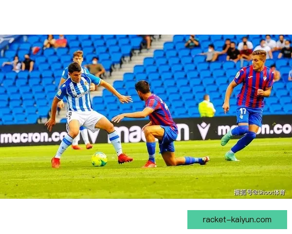 埃因霍温防线稳固，连续五场保持零失球表现亮眼